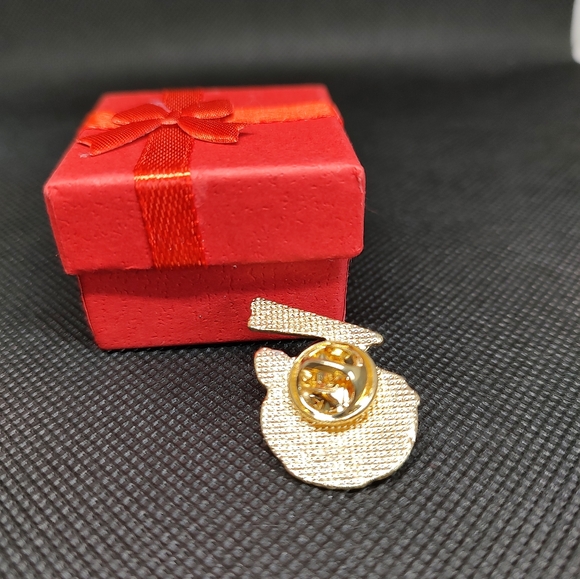 Ramen enamel pin with gift box - Picture 3 of 4